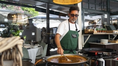 Los grandes mitos de la paella, según un maestro arrocero: "Se ha hecho así toda la vida, pero ya no tiene sentido"