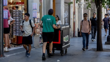 España suma 486.000 ocupados en el segundo trimestre y reduce la tasa de paro por debajo del 10%