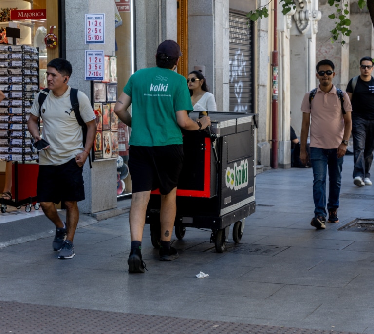 España suma 486.000 ocupados en el segundo trimestre y reduce la tasa de paro por debajo del 10%