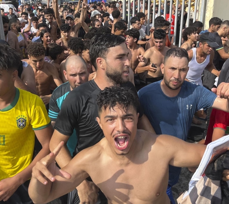 Ceuta pide "socorro" al Gobierno y reclama declarar la "emergencia nacional" ante una nueva entrada masiva de inmigrantes