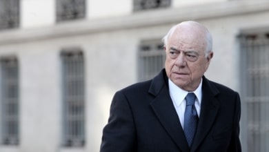 El juez Piña envía a juicio la 'operación Trampa' y sienta en el banquillo al BBVA por encargos a Villarejo
