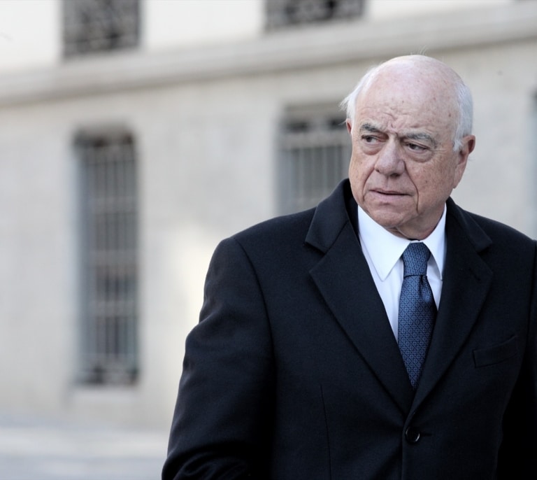 El juez Piña envía a juicio la 'operación Trampa' y sienta en el banquillo al BBVA por encargos a Villarejo