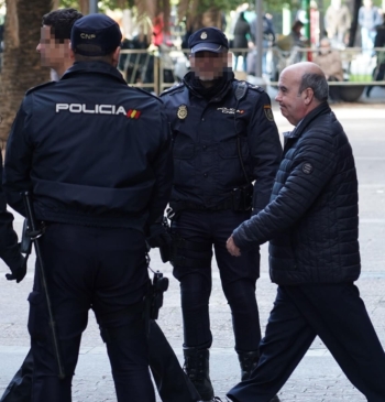 Gaspar Zarrías filtró a Leire Díez la identidad de los agentes del [...]