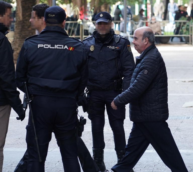 Gaspar Zarrías filtró a Leire Díez la identidad de los agentes del caso ERE: "Estos son todos los UCOS que declararon en juicio"