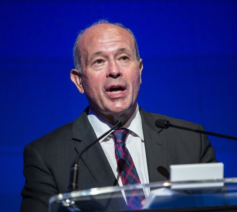 Juan Carlos Campo, ex ministro de Justicia, avisa de la polarización: "La sociedad ya no juega al tenis, juega al frontón"