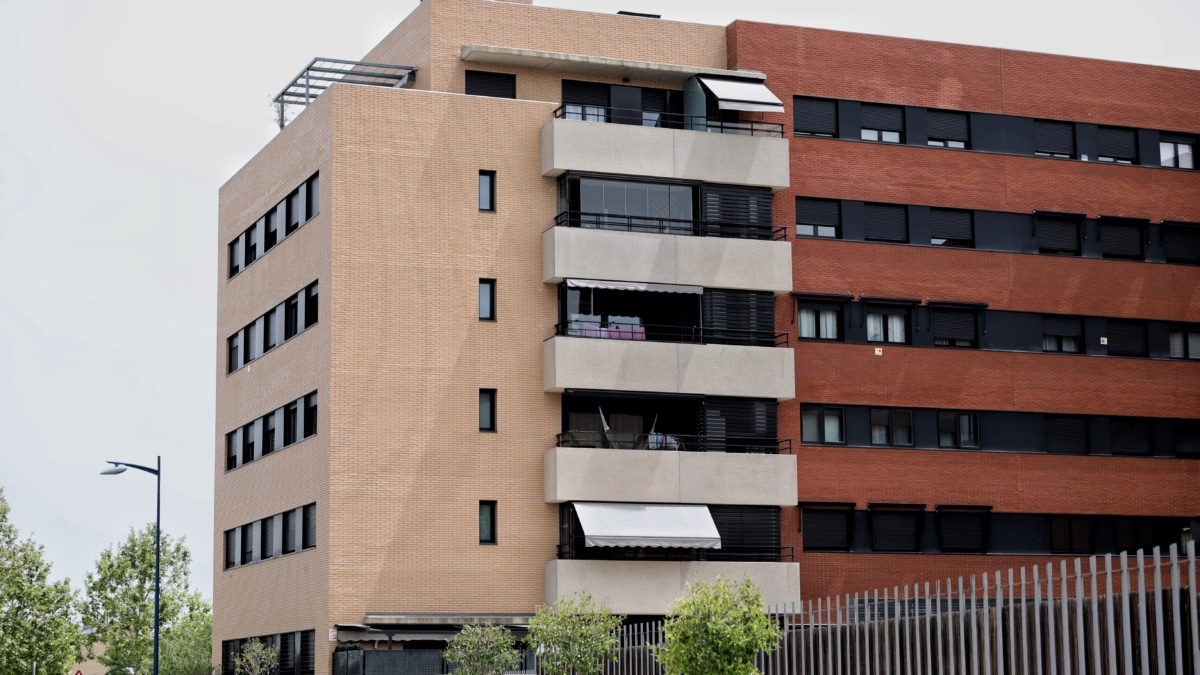 Fachada de un edificio residencial.