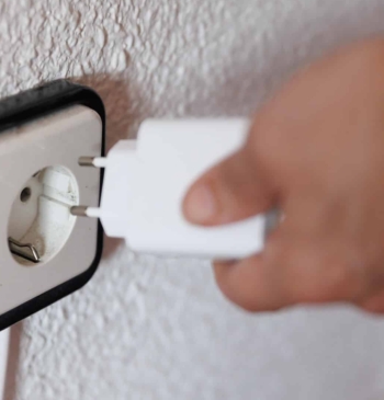 Los aparatos y electrodomésticos que debes desenchufar cuando te vayas de vacaciones