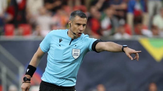 ¿Quién es Slavko Vinčić? El polémico y riguroso árbitro elegido para la final entre España y Argentina