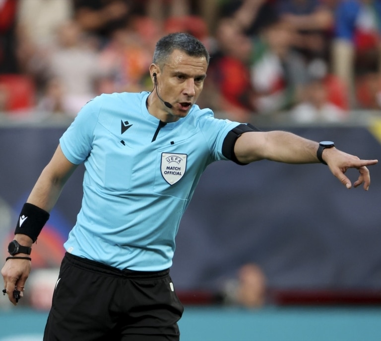 ¿Quién es Slavko Vinčić? El polémico y riguroso árbitro elegido para la final entre España y Argentina