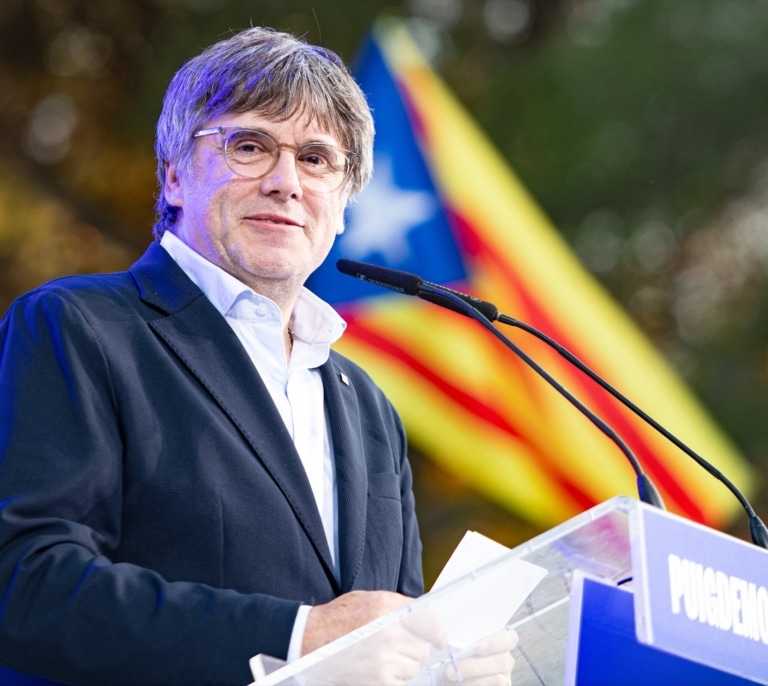 La Audiencia de Barcelona reabre la causa contra los mossos que dejaron escapar a Puigdemont