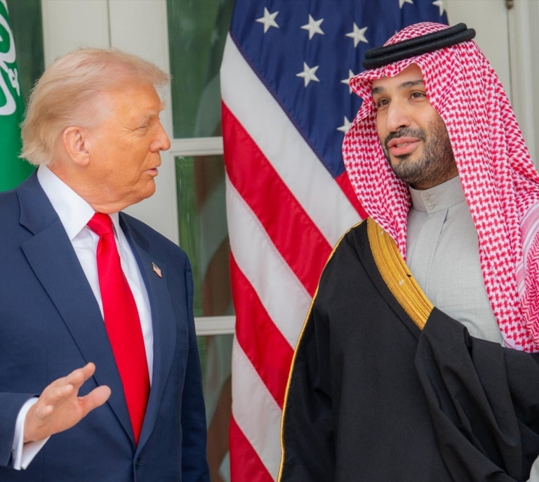 ¿Alerta nuclear en Oriente Medio? Trump da vía libre al uranio saudí en medio de la crisis con Irán