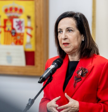 Robles, sobre la directora de la Guardia Civil: "A mí no me [...]