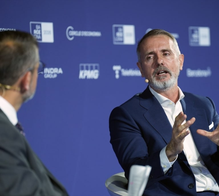 Telefónica reduce un 19% su plantilla tras salir de Hispanoamérica pero Alemania lastra el ahorro salarial