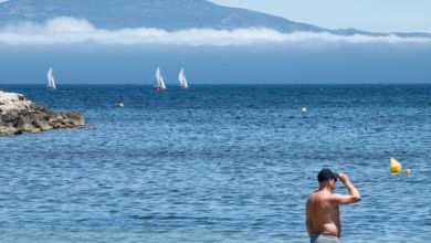 ¿Qué son las banderas azules y cuántas tiene España este 2026? El mapa de las playas premiadas este año