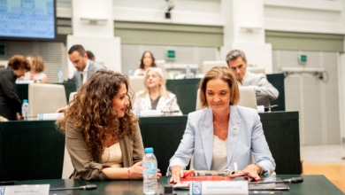 La "precipitación" de Enma López provoca el apoyo de los aparatos del PSOE en Madrid a favor de Reyes Maroto