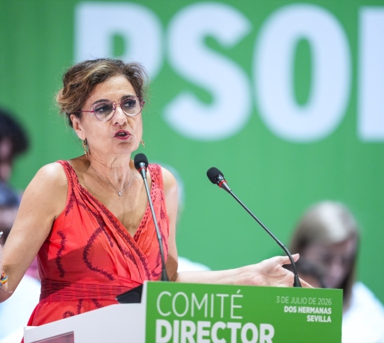 María Jesús Montero se desmarca ahora de Vicente Fernández: "Está metido en todas las salsas"