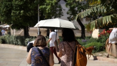 El calor dejará este martes avisos en 12 comunidades, cinco en nivel naranja, y temperaturas de hasta 40 ºC