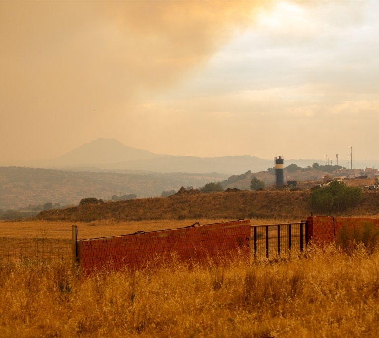Castilla-La Mancha recupera el control de los incendios y rebaja el nivel de emergencia tras frenar el avance del fuego hacia Toledo