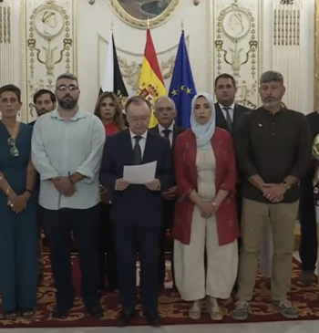 La Asamblea de Ceuta censura la "actitud pasiva" del Gobierno ante la [...]
