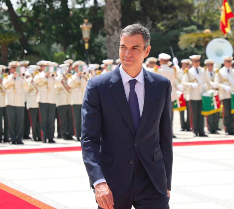 El PSOE mantiene la confianza en Zapatero después de ser señalado por su pagador y la cúpula de Plus Ultra