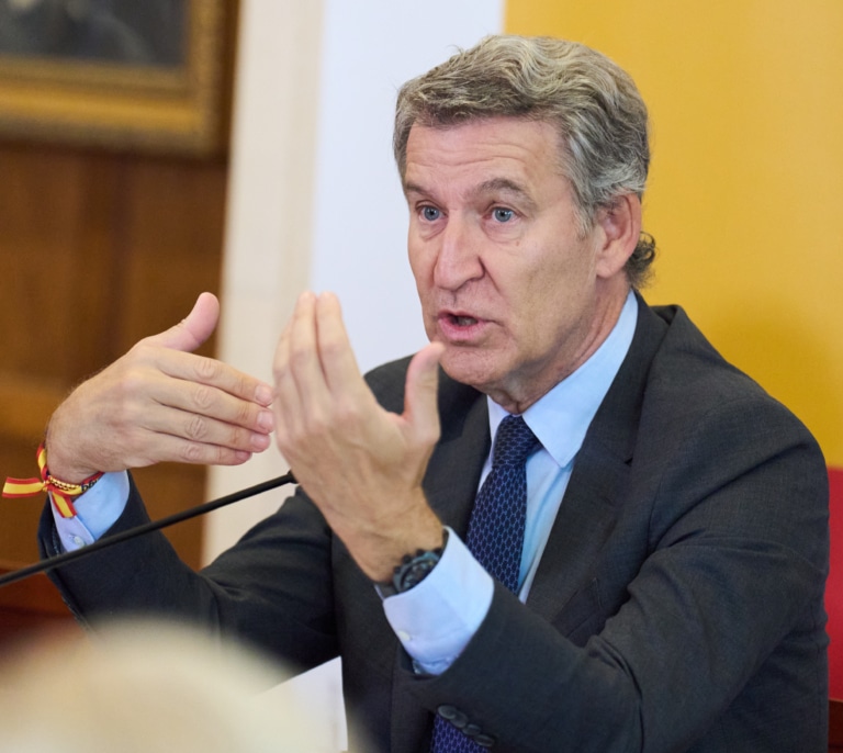 Feijóo copia a Ayuso y anuncia una ley del concebido a nivel estatal si llega al Gobierno
