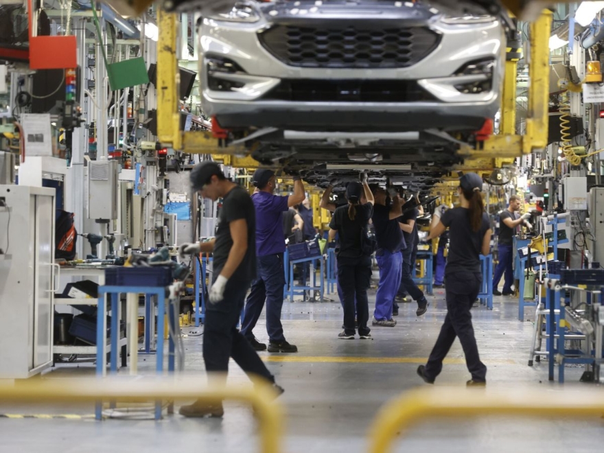 Cadena de montaje de la compañía Ford.