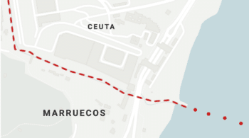 El Gobierno desplegará boyas para poder expulsar 'en caliente' a los inmigrantes que lleguen a nado a Ceuta
