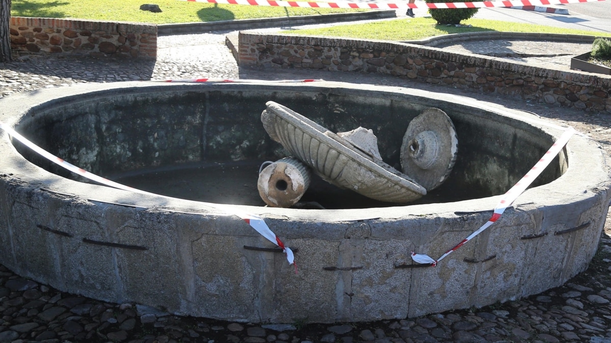 Un menor muerto al derrumbarse una fuente en Ciudad Rodrigo en la celebración del Mundial