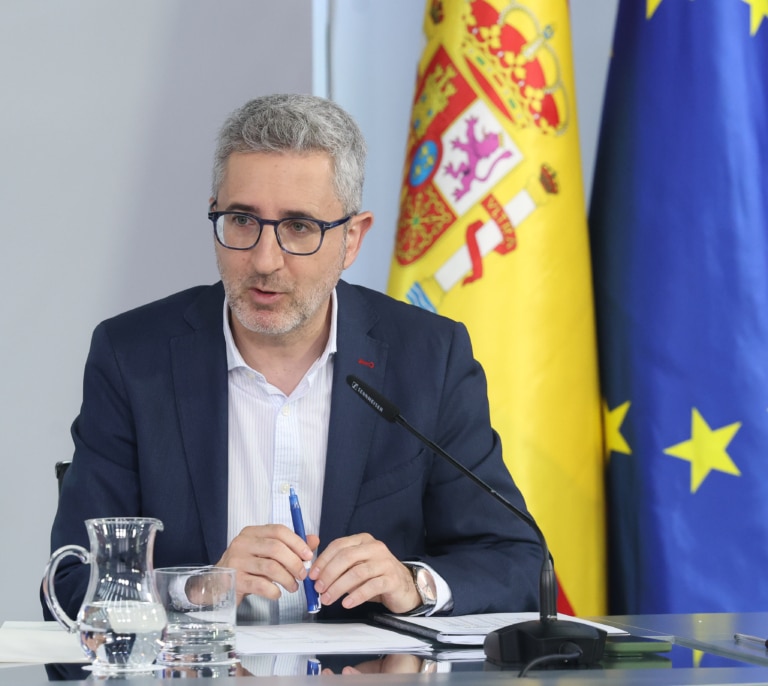 La AIReF tumba el optimismo del Gobierno con la deuda pública: superará en 10.000 millones el objetivo de Hacienda