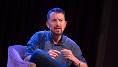 Pablo Iglesias ataca al Gobierno y a Yolanda Díaz: "Va a ser la afiliada de CCOO mejor pagada de la historia"