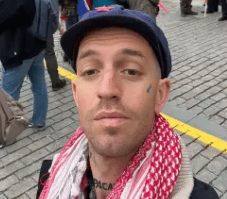Detenido en Ibiza el multimillonario propalestino James Cox Chambers Jr., al que defiende Podemos