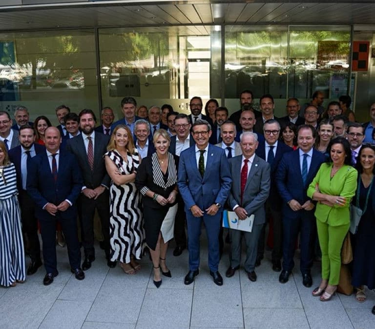 La Junta ve en el sector de la defensa "una oportunidad histórica" para el crecimiento de Andalucía