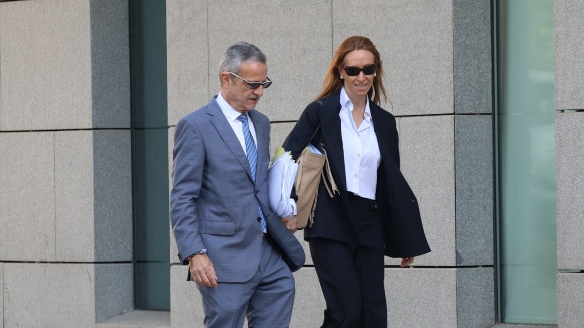 La abogada del exasesor ministerial Koldo García, Leticia de la Hoz, a su llegada a la Audiencia Nacional como investigada en el 'caso Leire'.