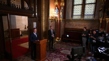 El primer ministro húngaro desmonta de forma radical el régimen de Orbán: no perdona ni al presidente