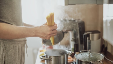 La multa de hasta 3.000 euros que te puede caer por la salida de humos de tu cocina