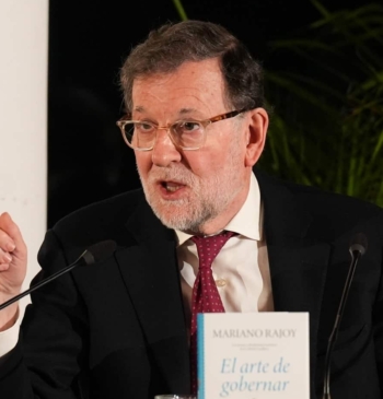 Rajoy celebra la victoria de España y llama "chivatos" y "alborotadores" a [...]