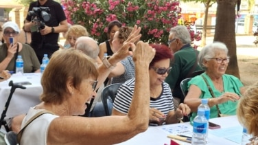 Más allá de los cuidados: la labor de Clece frente a la soledad no deseada