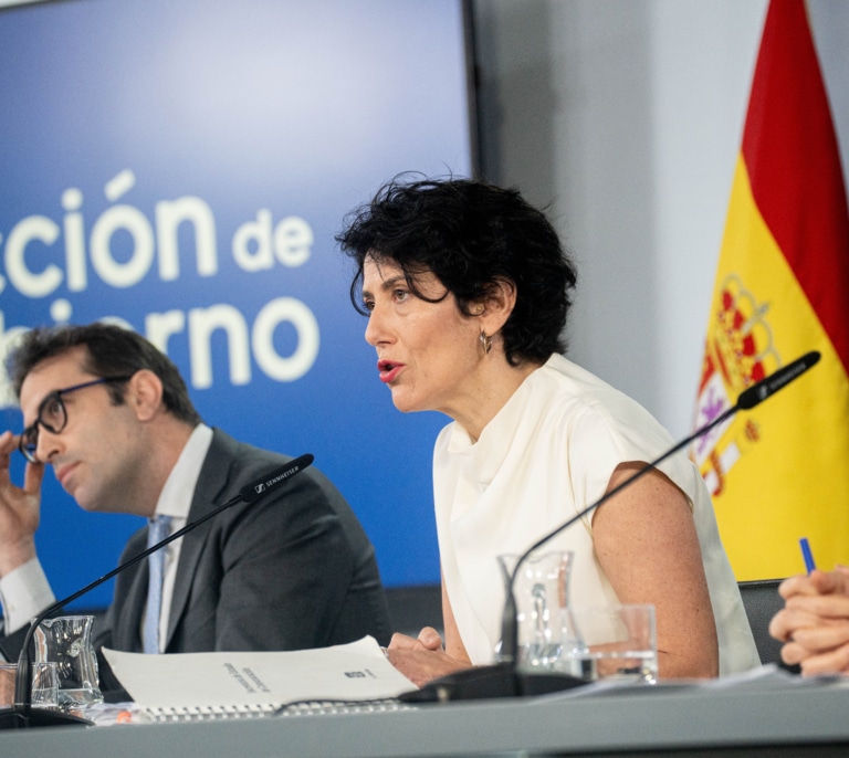 Colombianos, marroquíes y venezolanos copan la mitad de las peticiones de regularización de inmigrantes