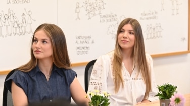 La princesa Leonor arropa a su hermana en el debut institucional de la infanta Sofía en Zaragoza