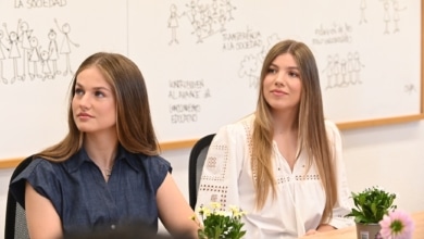 La princesa Leonor arropa a su hermana en el debut institucional de la infanta Sofía en Zaragoza