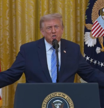 Trump acusa a China de injerencia electoral en 2020 y pone en [...]