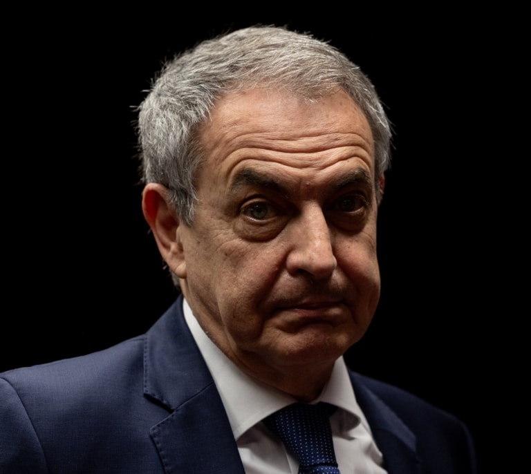 La investigación de Plus Ultra pone el foco en los "altos niveles" sobre los que pudo influir Zapatero