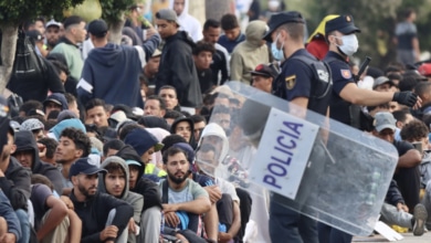 La Policía envió a la jueza 34 fichas de agentes uniformados y "dinamizadores" de Marruecos detectados en la entrada a Ceuta