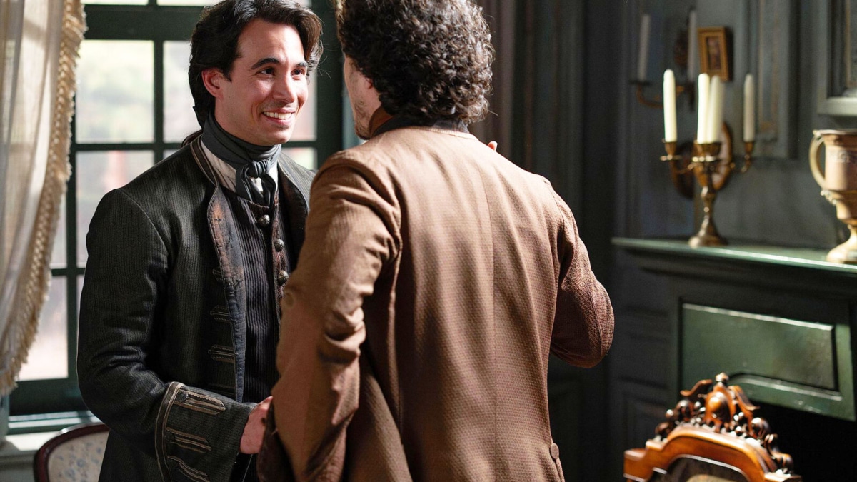 Jorge Silvestre en su papel de Nicolás, junto a Atanasio