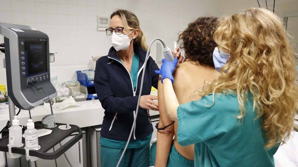 Sanidad activa un plan integral para mejorar la atención a las personas con dolor crónico en la Comunitat Valenciana
