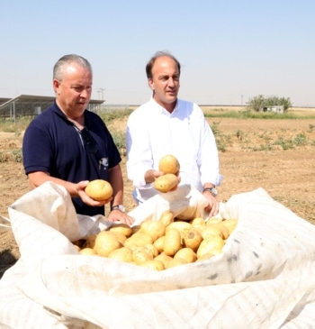 La Consejería de Agricultura presenta el estudio de los costes de producción [...]