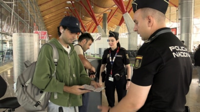 La Policía aplica ya controles de identidad aleatorios a viajeros procedentes de Italia