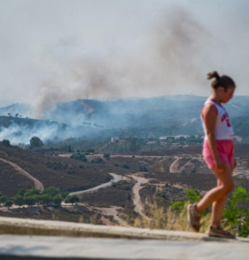 El fuego de Niebla en Huelva entra en capacidad de extinción y [...]