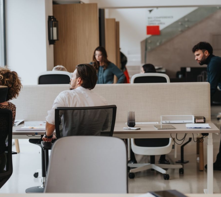El 23,4% de los asalariados con bajo nivel formativo accede al empleo con un contrato temporal