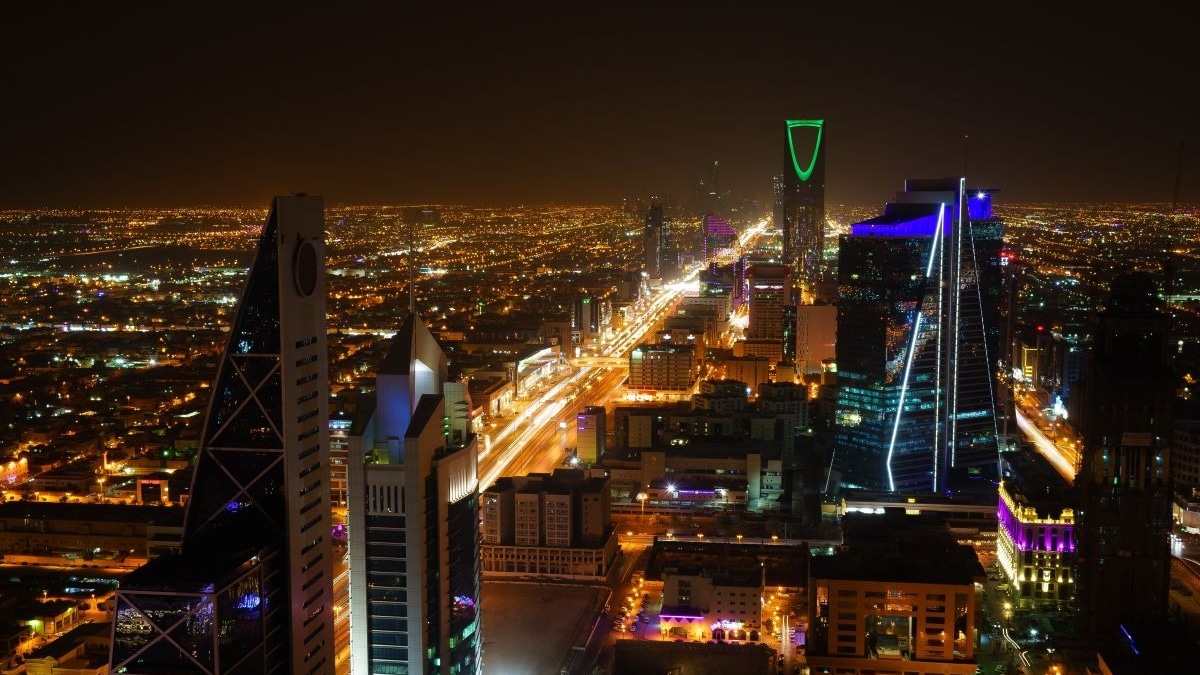 Arabia Saudí refuerza su liderazgo en inteligencia artificial con un nuevo marco nacional para una adopción responsable